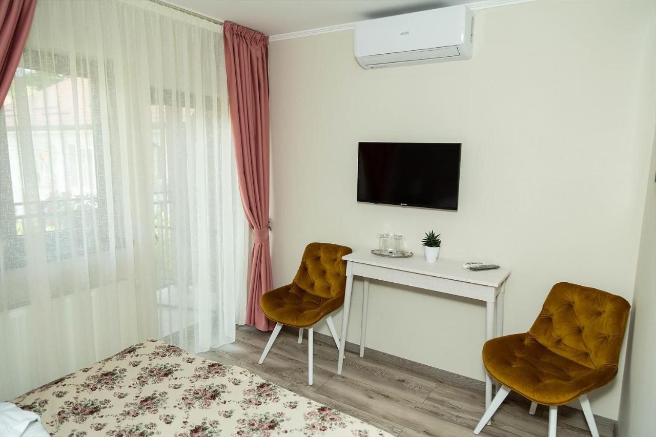Pensiunea Casablanca Reghin Bagian luar foto