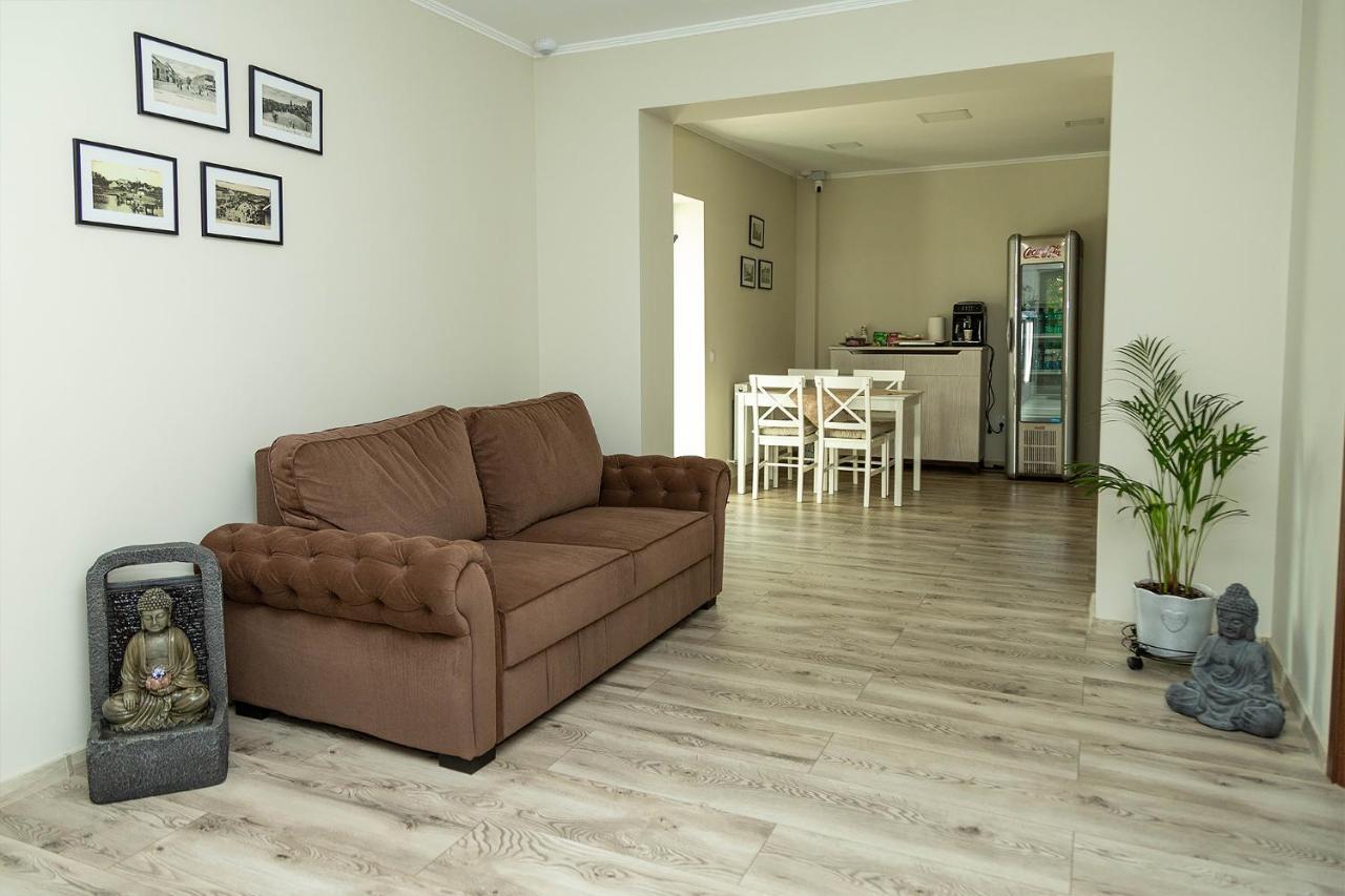 Pensiunea Casablanca Reghin Bagian luar foto